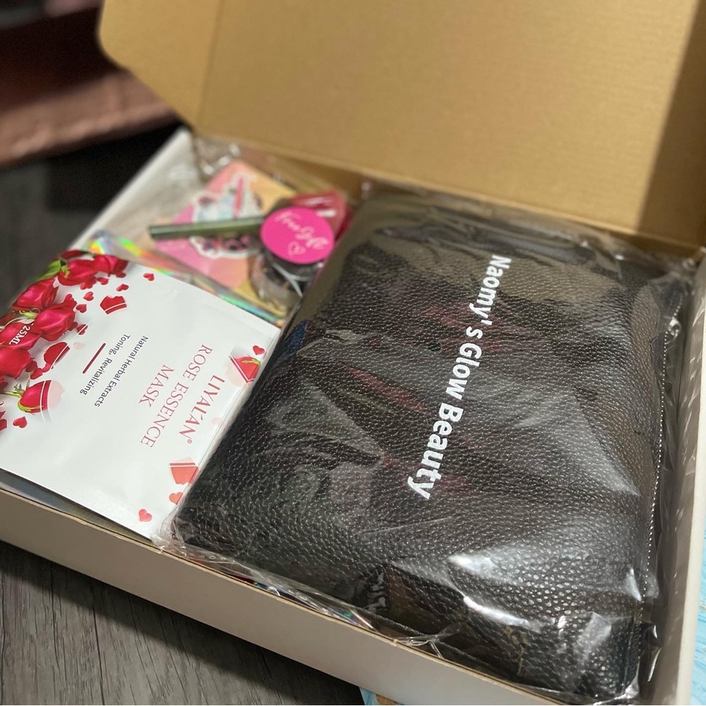 Makeup bundle